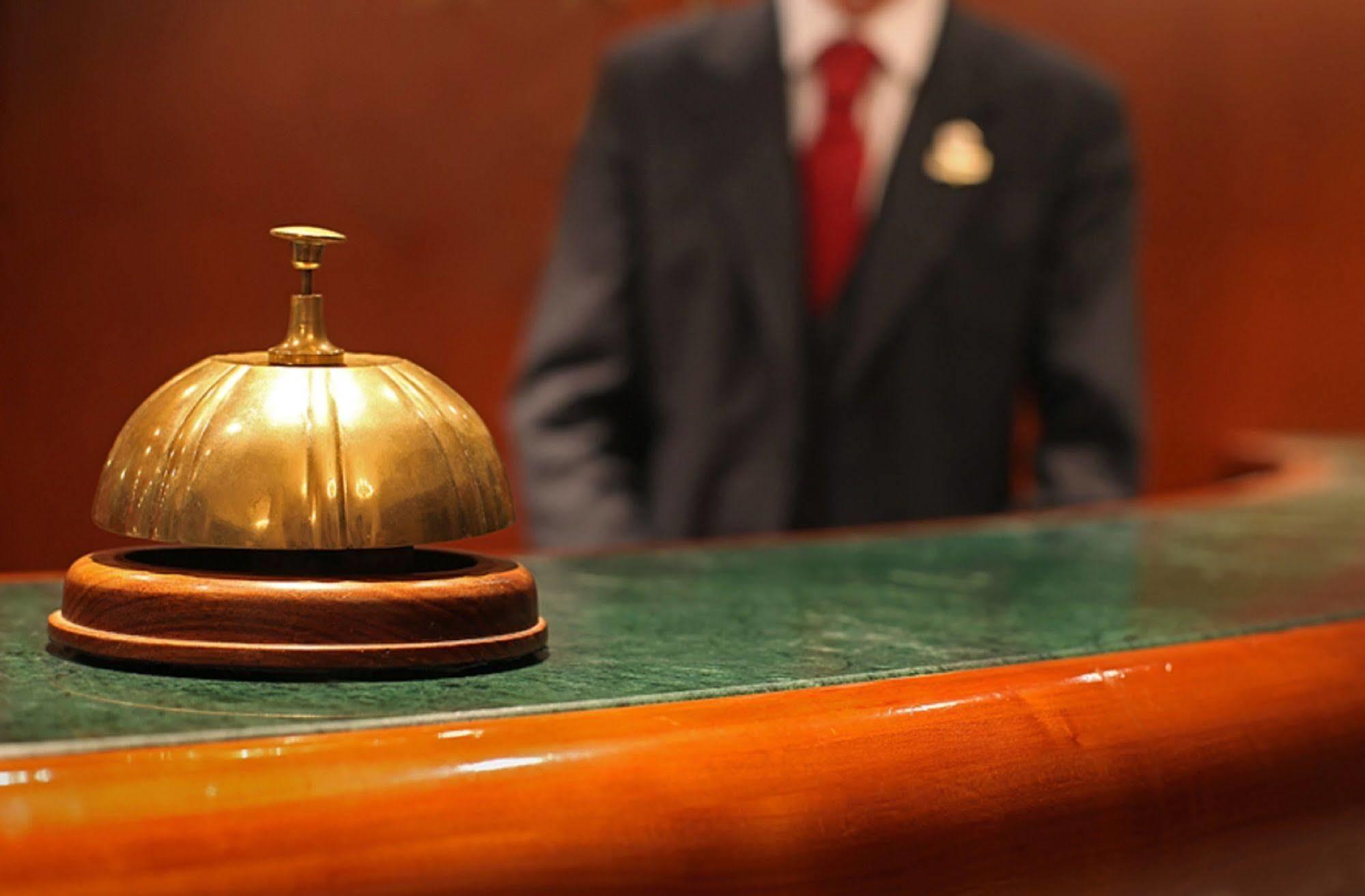 Golden Star Hotel Londra Dış mekan fotoğraf