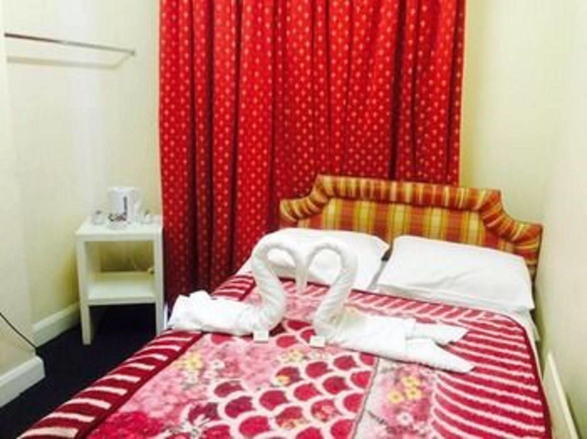 Golden Star Hotel Londra Dış mekan fotoğraf